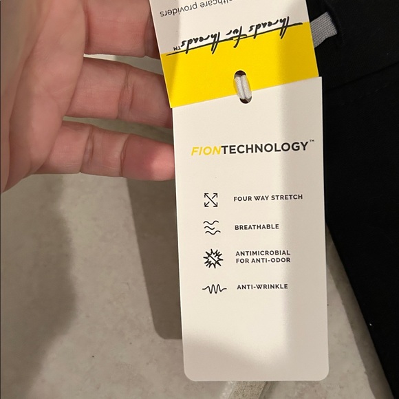 NWT - FIGS Zamora Jogger Scrub Pants in Black - Picture 5 of 8